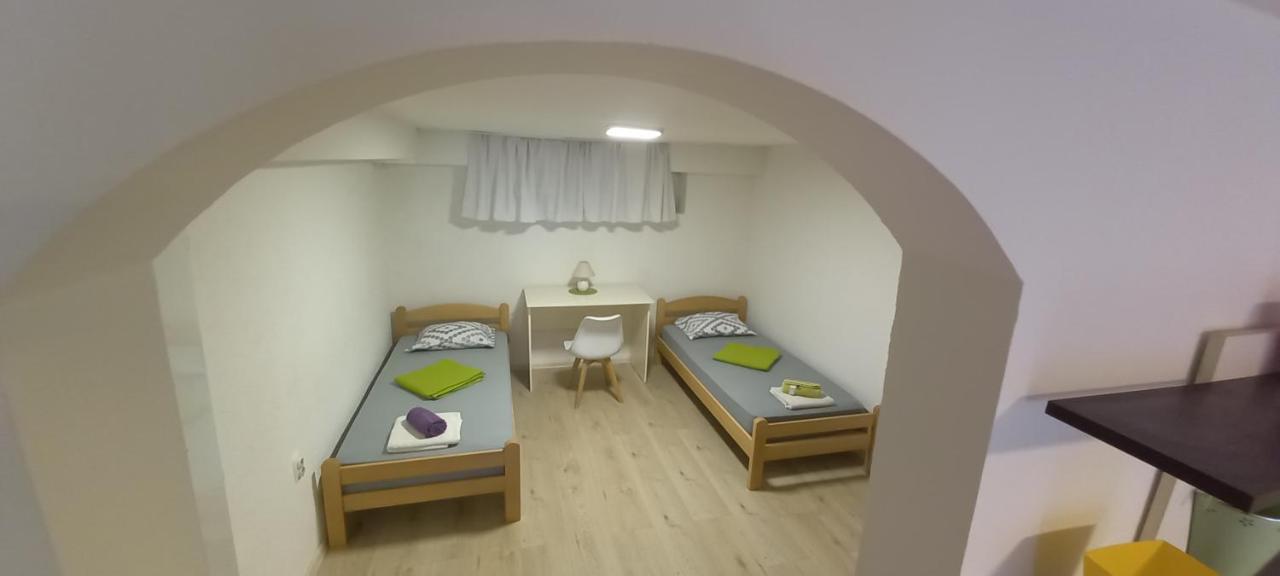 Jani Apartment City Skopje City ​​Center Eksteriør billede