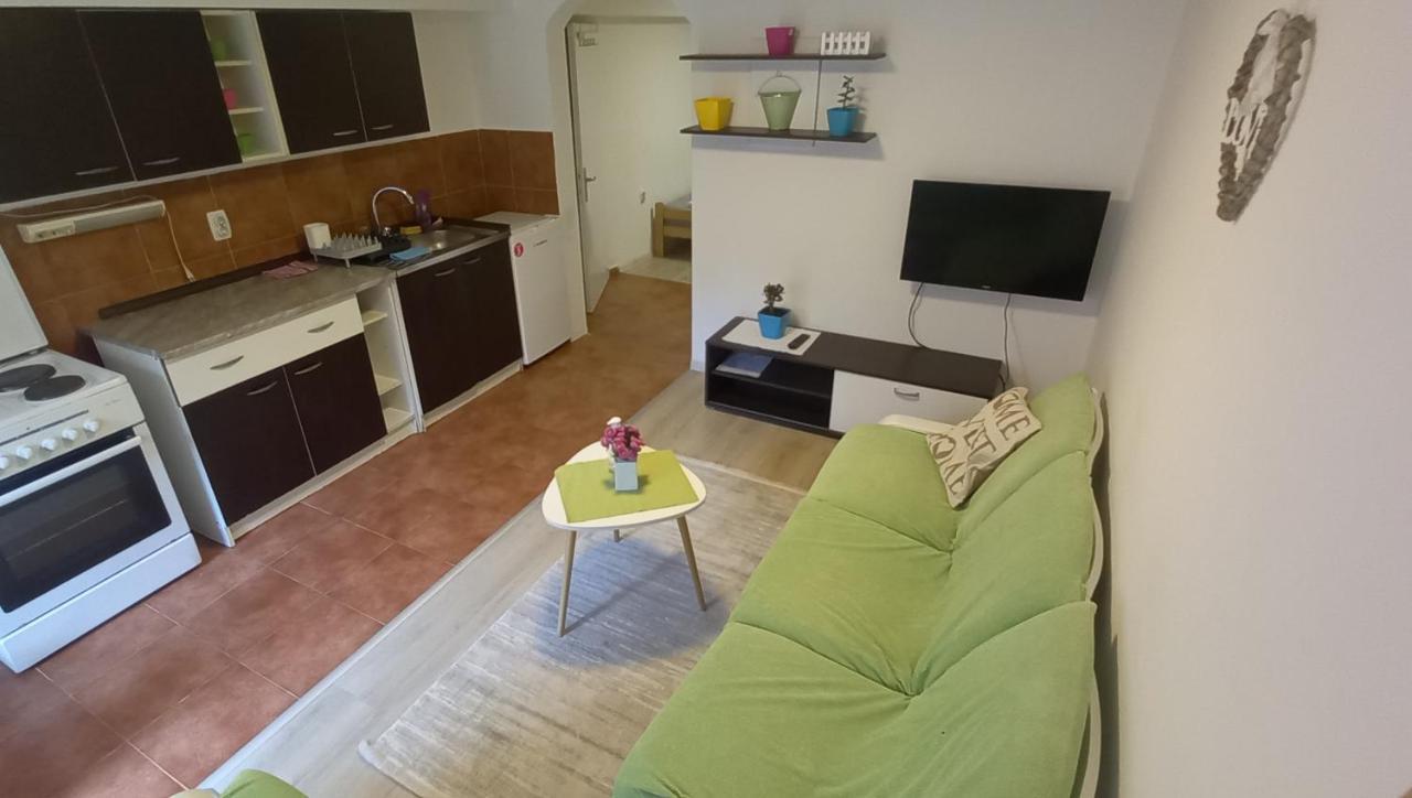 Jani Apartment City Skopje City ​​Center Eksteriør billede