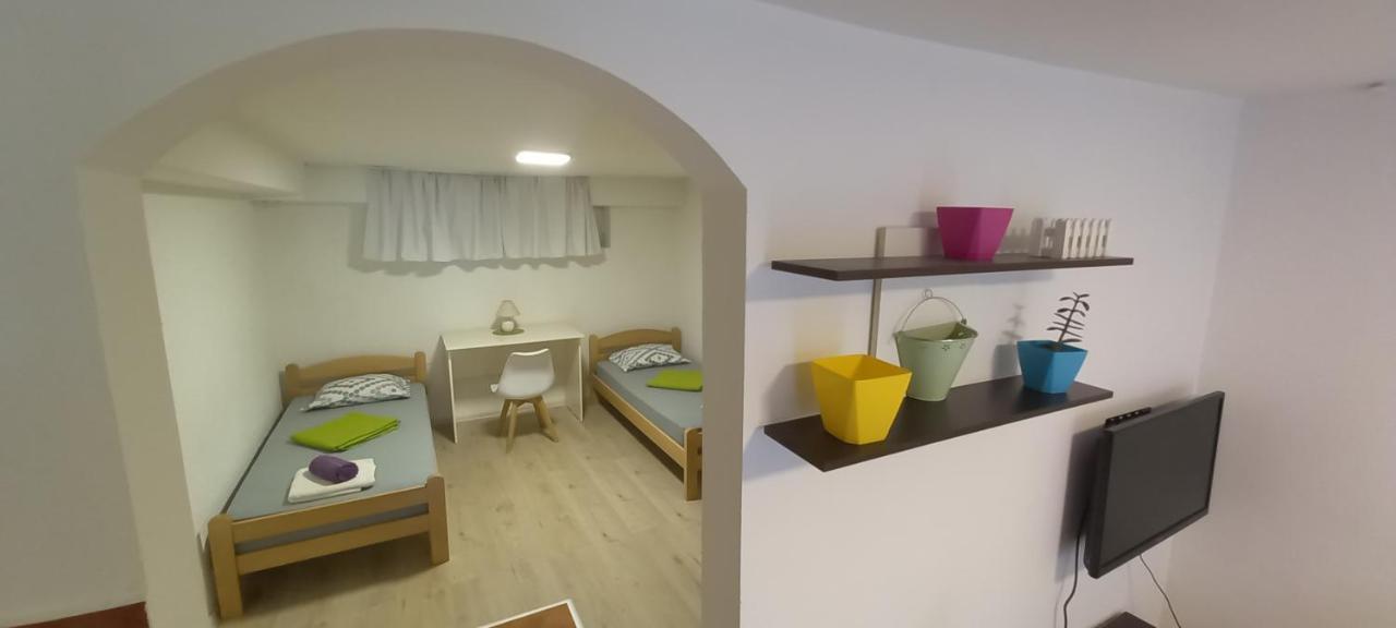 Jani Apartment City Skopje City ​​Center Eksteriør billede